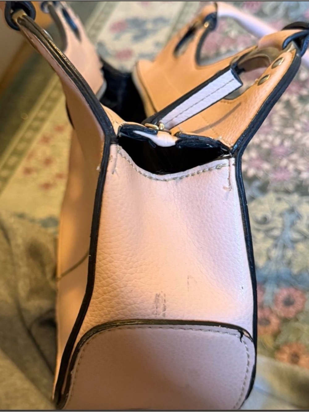 Tod's vintage Pink Leather Shoulder Bag with silver Accents - Picture 6 of 6